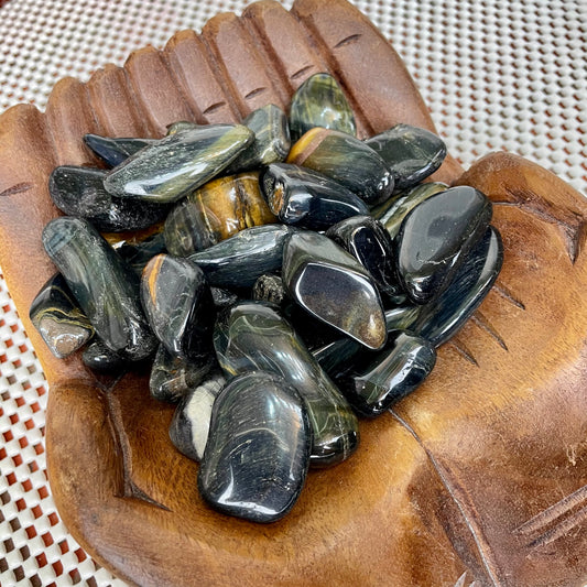 Blue Tiger’s Eye Tumbled stone